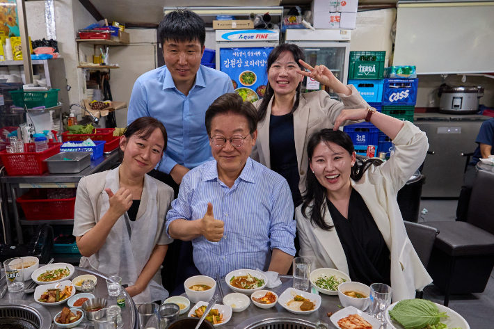 李 대통령 "골목 살아야 경제 살아…응원 위해 외식 동참" 당부