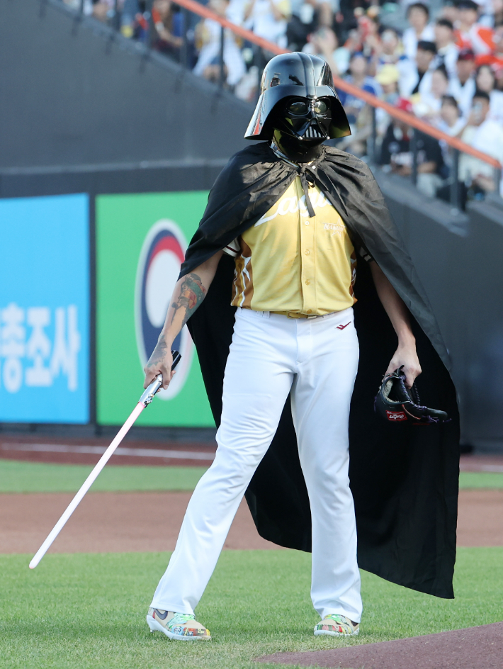 다스베이더 폰세부터 수호신 김서현까지…뜨거웠던 한여름 밤 대전의 야구 축제