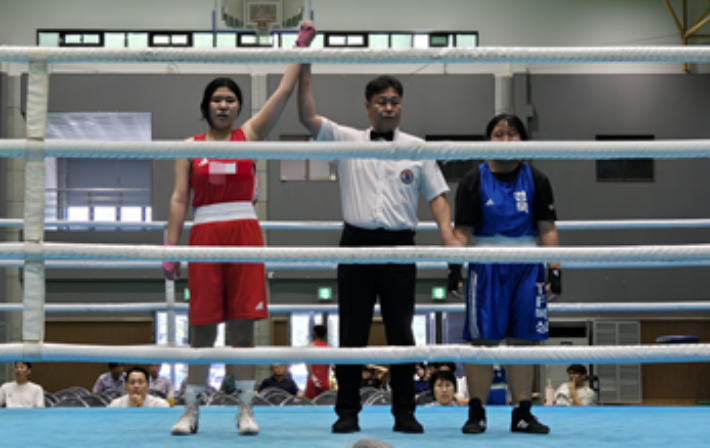 이현서(중앙여고 1학년·빨간색 옷).포항공공스포츠클럽 제공