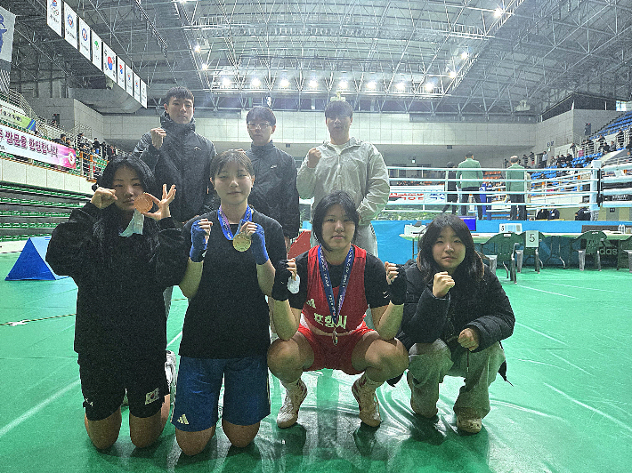 김정현, 배효제, 박주혁(왼쪽 위부터),  최효정, 황보주, 이현서, 박아연(왼쪽 아래부터). 포항공공스포츠클럽 제공  