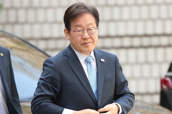 정진상 "대장동 재판 정지돼야"…檢 "재판 중단 사유 없어"