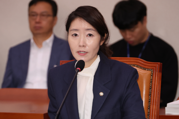 '보좌진 임금체불' 의혹에 강선우 "배우자 일이고 임금체불도 아니다"