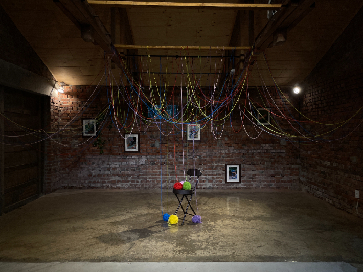 광주 청년들의 5·18민주화운동 이야기를 담은 '비연결, 연결, 재연결' 전시가 16일부터 24일까지 남구 양림동 호랑가시나무 아트폴리곤에서 열린다. 광주광역시 제공