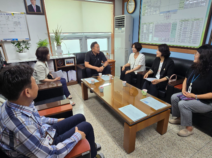 경주시가 취약계층 근로현장을 집중 점검하고 있다. 경주시 제공