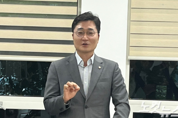 장철민 의원은 16일 "대전 0시 축제는 전면 재검토해야 한다"고 밝혔다. 정세영 기자