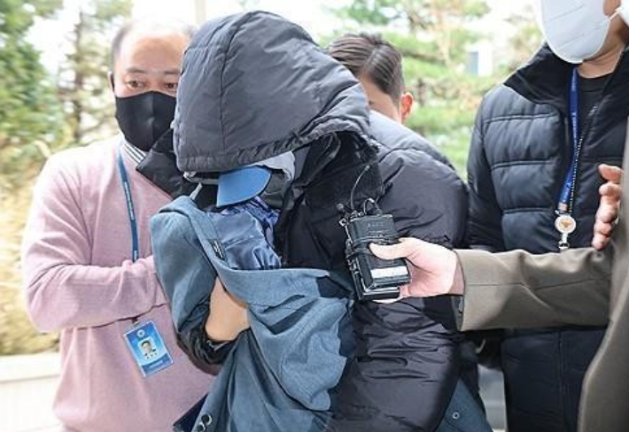 이선균 협박 유흥업소 실장 2심서 형량↑…징역 5년6개월