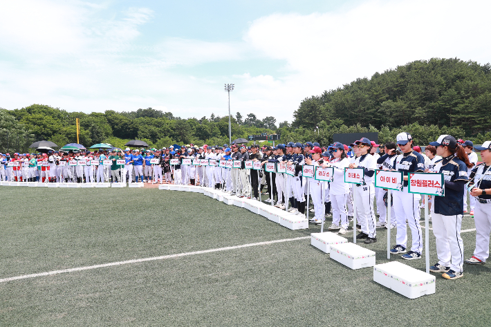 지난해 열린 전국 여자 야구대회 경기. 울진군 제공