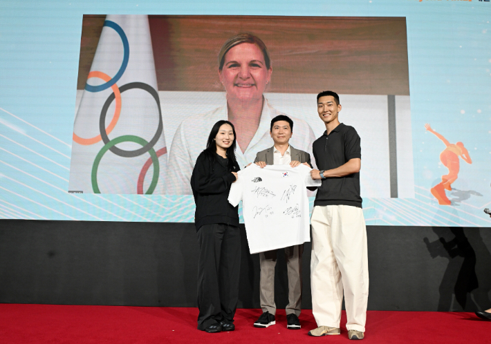 IOC 위원장까지 감동! 대한체육회 창립 105주년 기념식, 최민정·우상혁·청소년 대표 총출동
