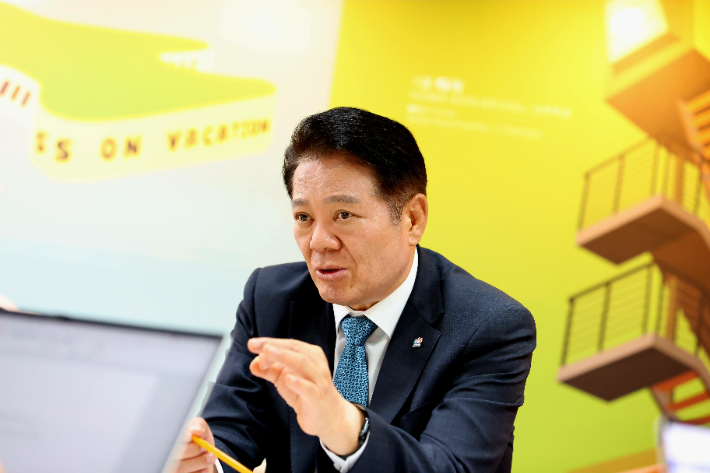 징검다리 4선 안양시장 도전 의사를 밝히고 있는 최 시장 모습. 안양시 제공