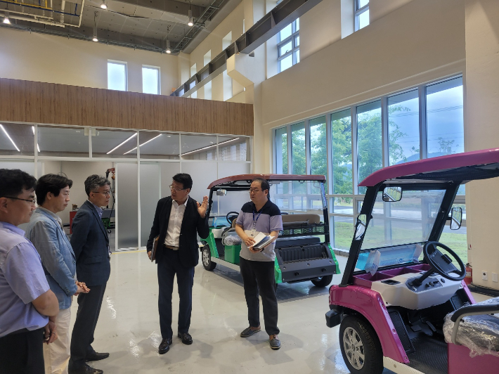 경남로봇랜드 방문 현장. 창원시 제공 