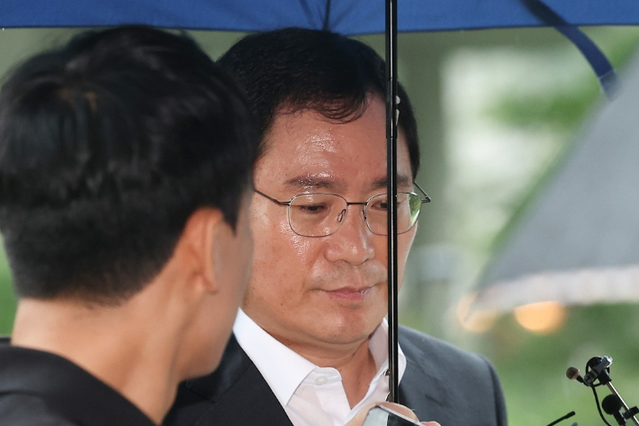 '집사 게이트' 한국증권금융·다움키움그룹 전 임원, 김건희 특검 출석