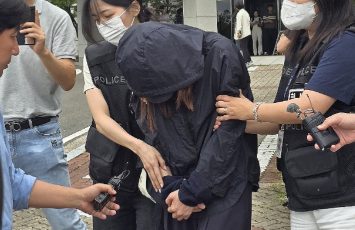 '빼돌린 시험지 건네받은 혐의' 고교생 혐의 부인…"훔친지 몰랐다"