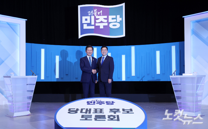 박찬대 "선거 일정 중단" vs 정청래 "일주일 당기자"