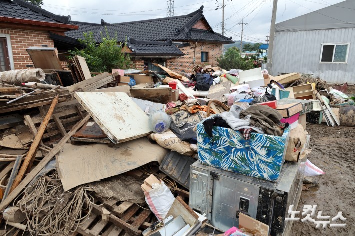 20일 충남 아산시 염치읍 인근 수해 피해마을