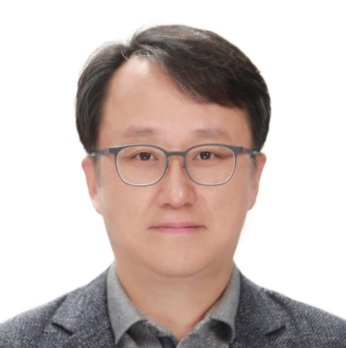 강준욱 대통령실 국민통합비서관. 동국대 홈페이지 캡처