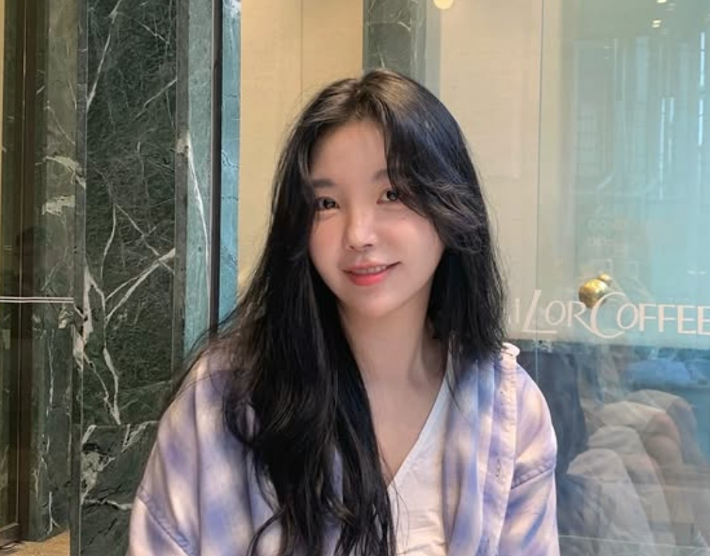 가수 레이나 '스토킹' 피해 호소…"집까지 찾아와 이사 가기도"