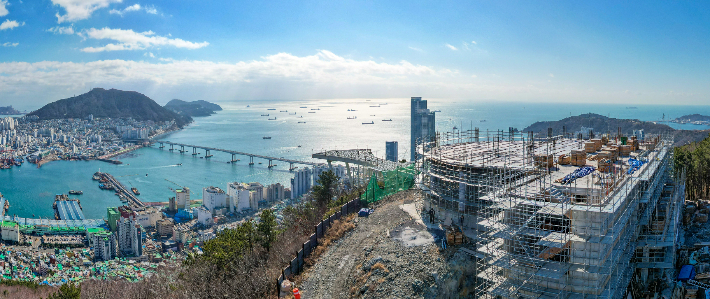 부산 천마산 복합전망대 공사 현장 모습. 부산 서구 제공