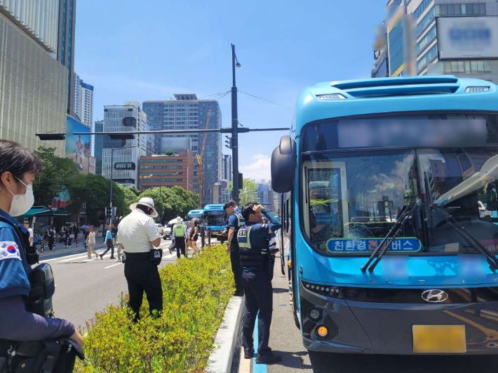 부산 서면 BRT 구간서 시내버스에 치인 60대 숨져
