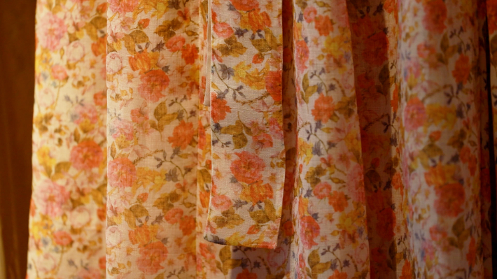 한산모시에 현대 기술로 염색한 제품. 노컷TV 캡처