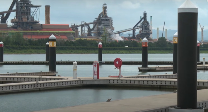 포항시 남구 송도동 인근 형산강 하구에 설치된 마리나 계류장. 독자 제공