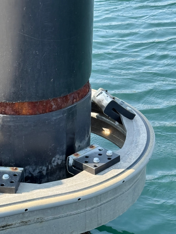 포항시 남구 송도동 인근 형산강 하구에 설치된 마리나 계류장 하자 부분. 김하영 의원 제공