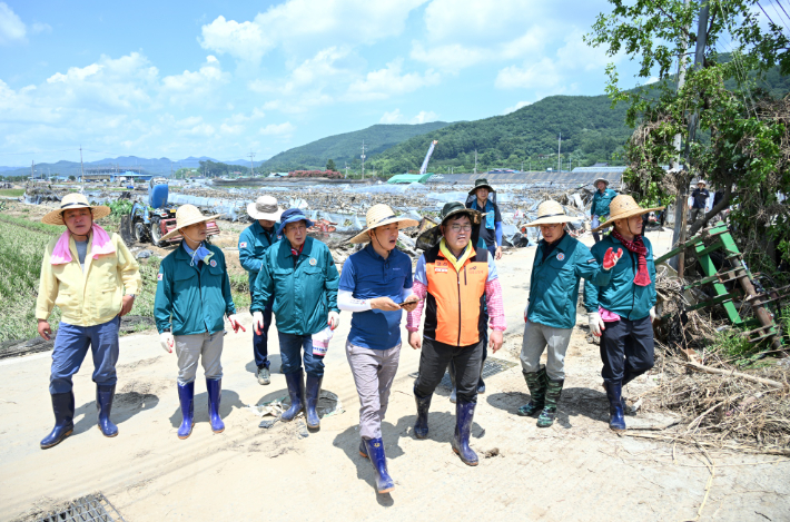 수해 복구 지원. 경남도의회 제공 