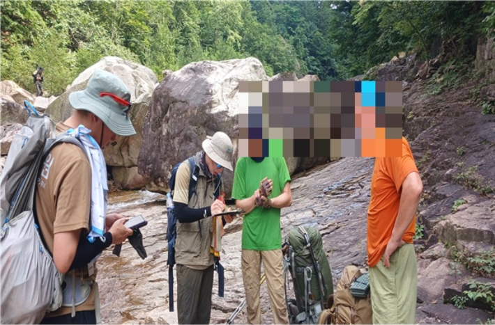 비법정탐방로 출입행위 단속. 설악산국립공원사무소 제공