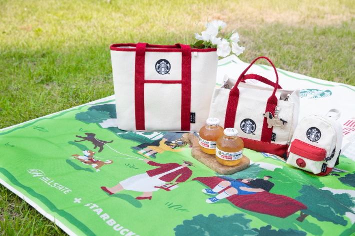 '힐스테이트X스타벅스' 협업 기념품. 현대건설 제공