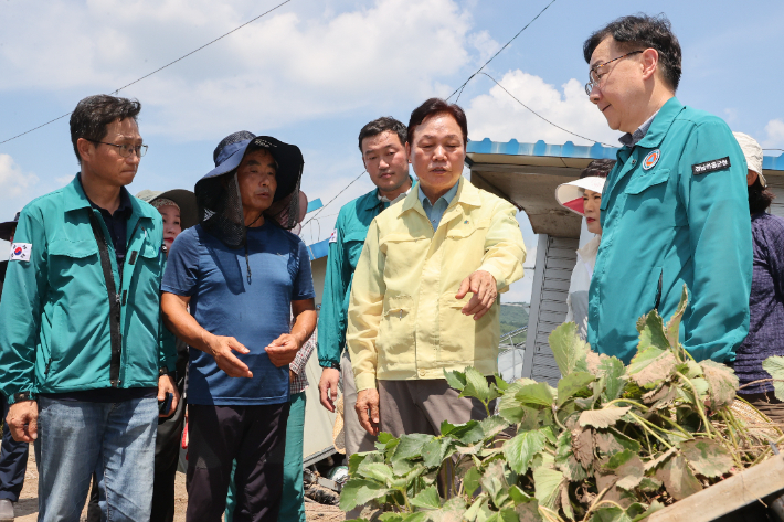박완수 지사 하동 수해 현장 점검. 경남도청 제공 