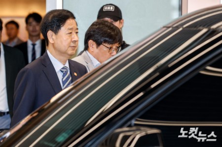 美 요청 2+2 통삽 협의 연기, 구윤철 출국 취소