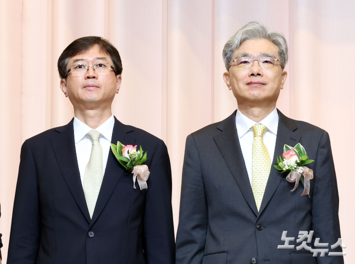 김상환 헌재소장·오영준 재판관 취임…헌재 9인 완전체