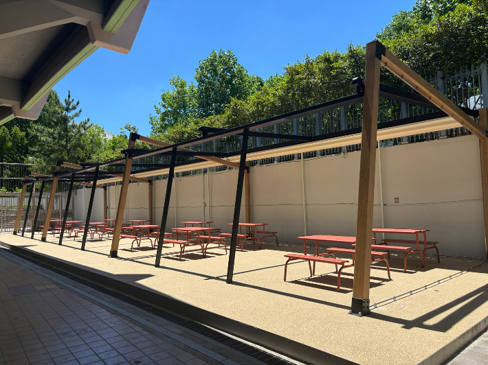 신규 설치된 사직야구장 더위 쉼터. 롯데 자이언츠 