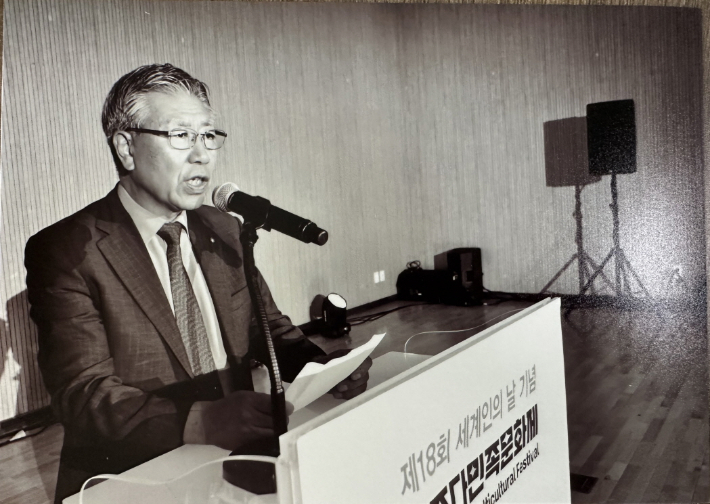 제주다민족문화제에서 인사말을 하고 있는 이세문 장로. 본인 제공. 