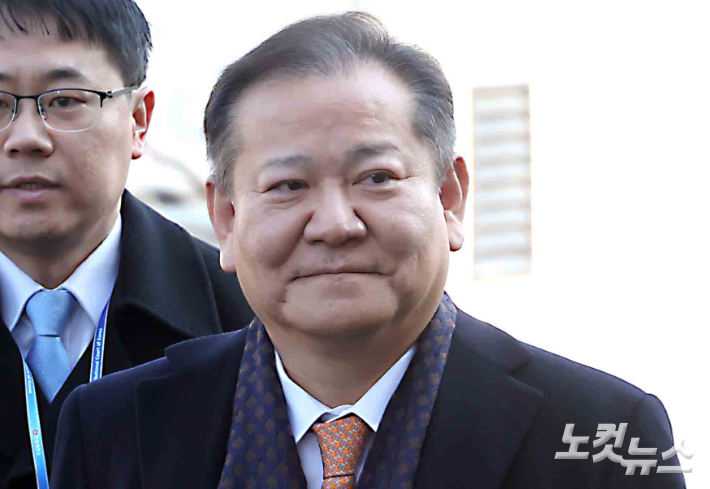 [속보]'언론사 단전·단수 의혹' 이상민 전 행안부 장관 특검 출석
