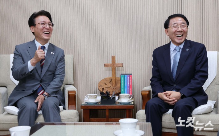 김종생 목사 예방하는 김민석 국무총리