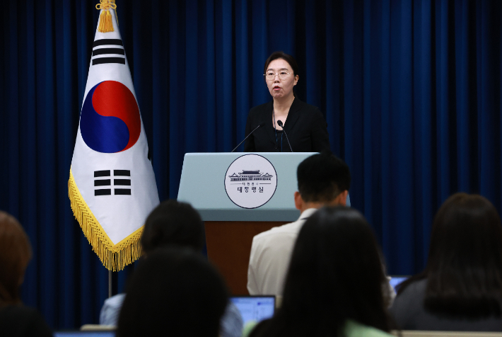 李대통령, 폴란드∙베트남∙호주∙독일 특사 파견