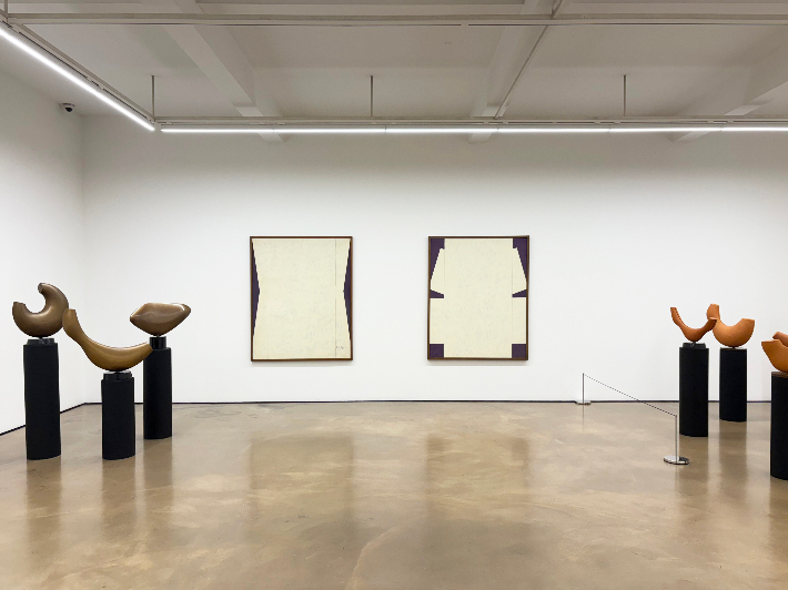 부자(父子) 사이인 고(故) 류경채(1920~1995)와 고(故) 류훈(1954~2013) 작가의 2인전 '공(空)-존'이 다음 달 9일까지 서울 종로구 삼청로 학고재에서 개최된다. 학고재 제공