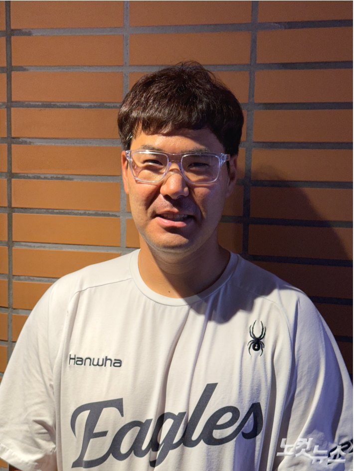 류현진·김광현 공을 다 받아본 이재원 "너무 늦게 만나, 맞대결? 한화가 이기길"