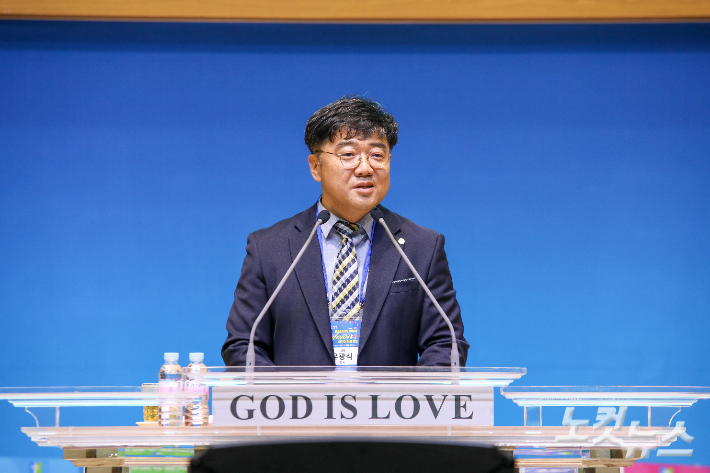 주일학교연합회 호남지역협의회 회장 유광식 집사가 인사말을 전하고 있다.