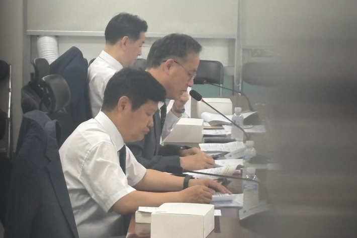 법인세율 24→25%, 대주주 기준 50억→10억 원…당정 가닥