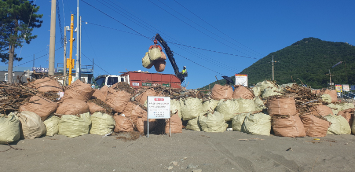 수거된 해양쓰레기. 여수시 제공