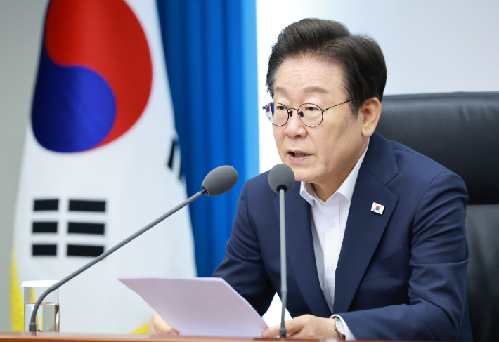 李대통령, 협상단과 화상회의…"국민 대표해 당당히 임하라"