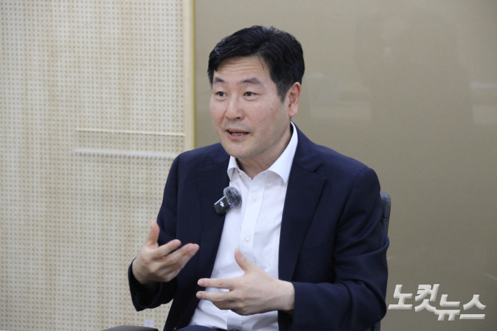 김창익 카이스트 전기전자공학부 교수. 장윤우 기자 