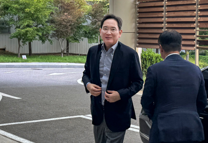 워싱턴 출국하는 이재용 삼성전자 회장. 연합뉴스