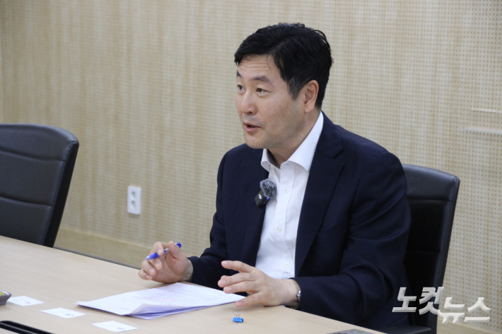 김창익 카이스트 전기전자공학부 교수. 대전=장윤우 기자