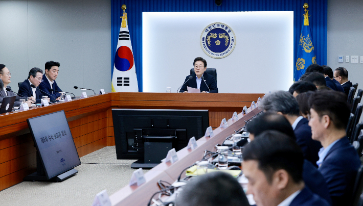 李대통령 "에너지 산업, 제2의 반도체"…전남권 전초기지로