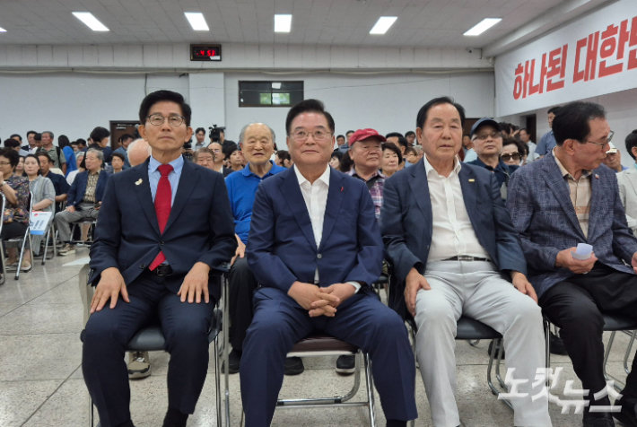 1일 김문수 후보가 국민의힘 경북도당 강당에서 열린 당원간담회에 참석했다. 김세훈 기자
