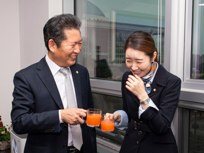 정청래 "강선우 울타리 되겠다"…주진우 "국민과 싸우자는 것"