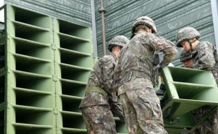[속보]軍, 대북확성기 철거 착수…"긴장완화 실질적 조치"