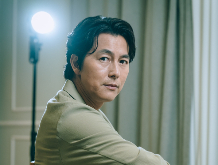 "배우 정우성, 여자친구와 혼인신고 마쳤다"